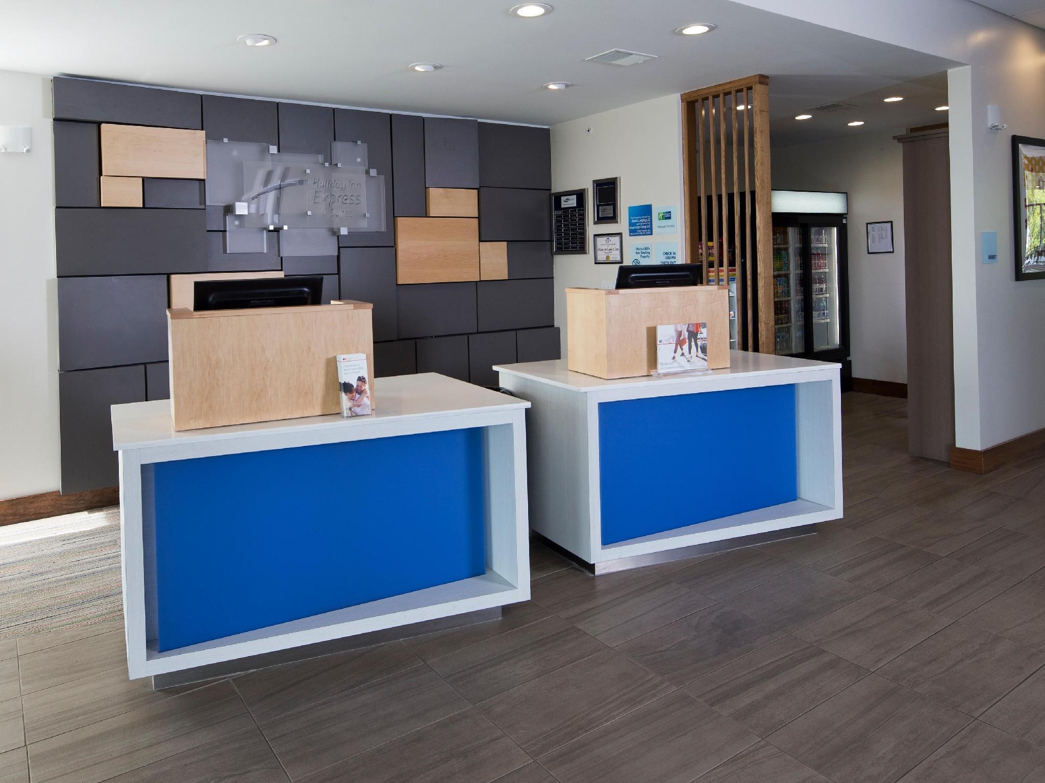Holiday Inn Express & Suites Alpena - Downtown By Ihg Exterior photo